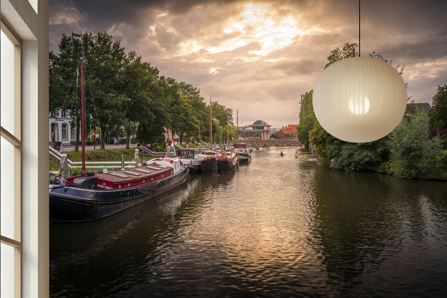 Fotobehang Sereen Avondlicht over Rustige Waterwegen 2 Fotobehang Sereen Avondlicht over Rustige Waterwegen - Afbeelding 2